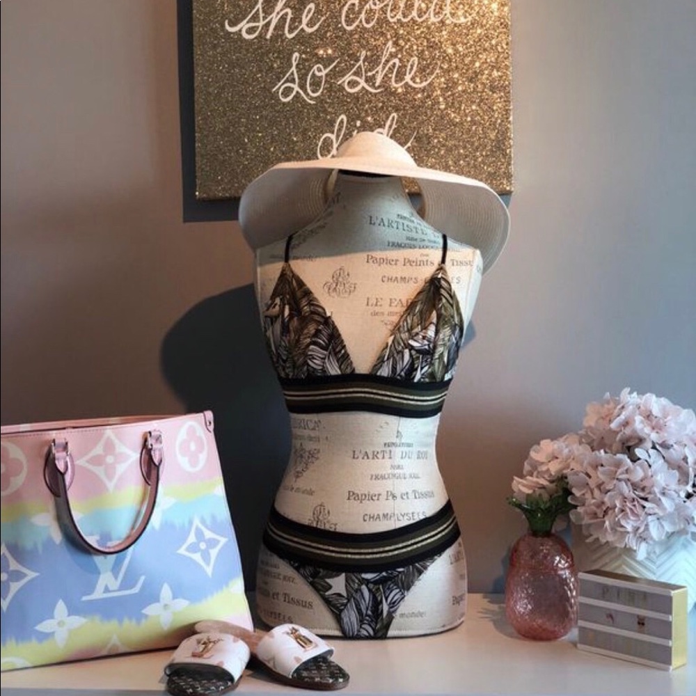Tropical bikini